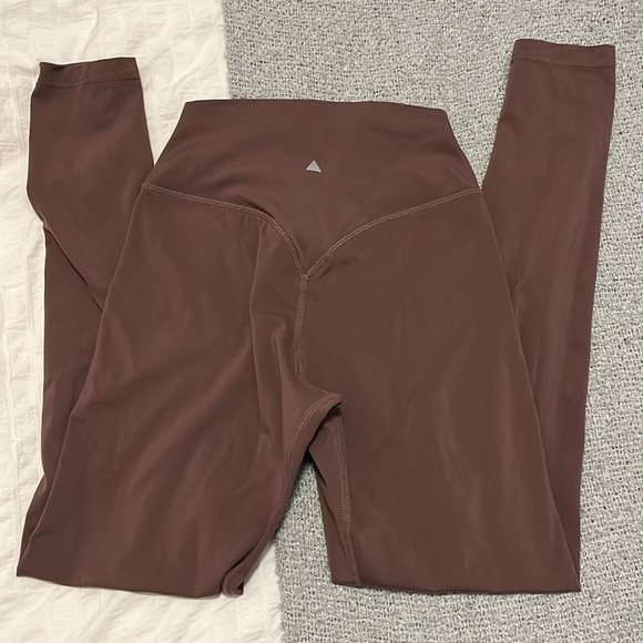 Balance Athletica / Vitality leggings in a purplish brown - Picture 4 of 4